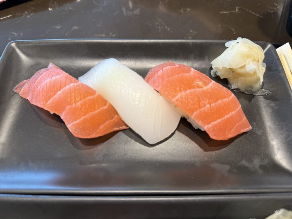 JAL first class lounge