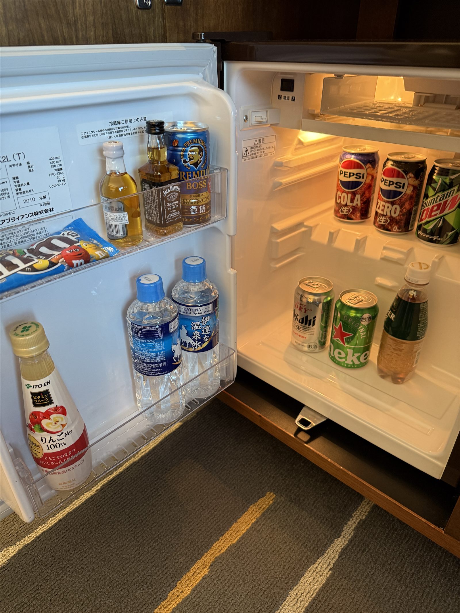 ウェスティンホテル仙台 ミニバー ハイネケン スーパードライ ペプシ